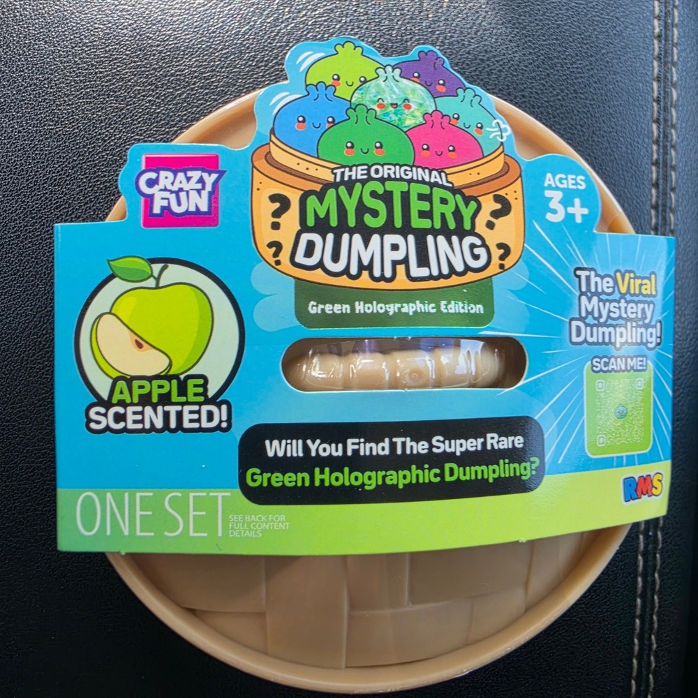Crazy Fun Mystery Dumpling Green Holographic Edition Apple Scented Squishy Toy